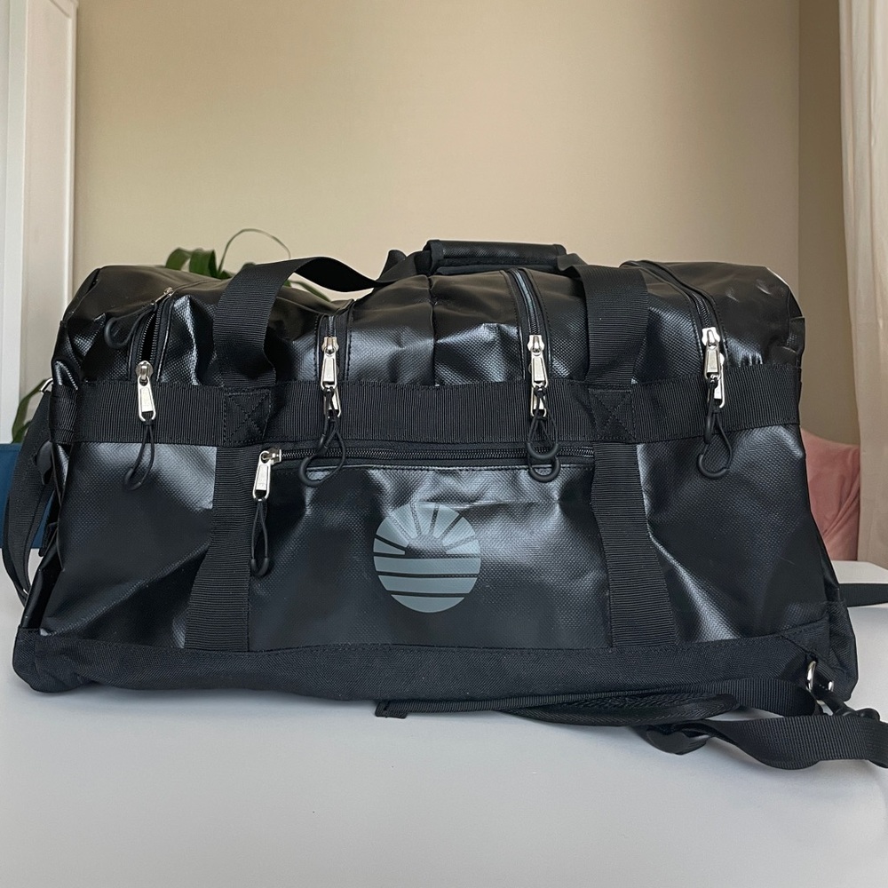 60L Black Travel Duffle Bag Preowned